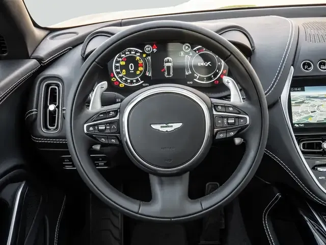 Aston Martin DBX