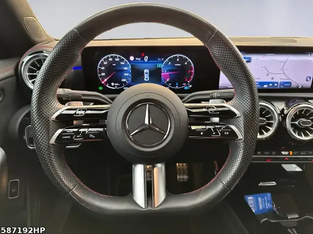 Mercedes-Benz CLA 220