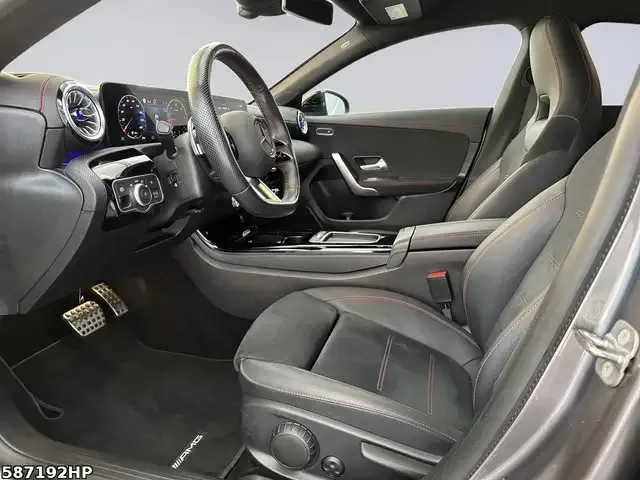 Mercedes-Benz CLA 220