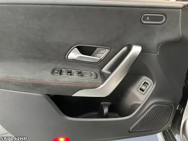 Mercedes-Benz CLA 220