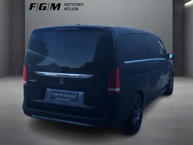 Mercedes-Benz V 250
