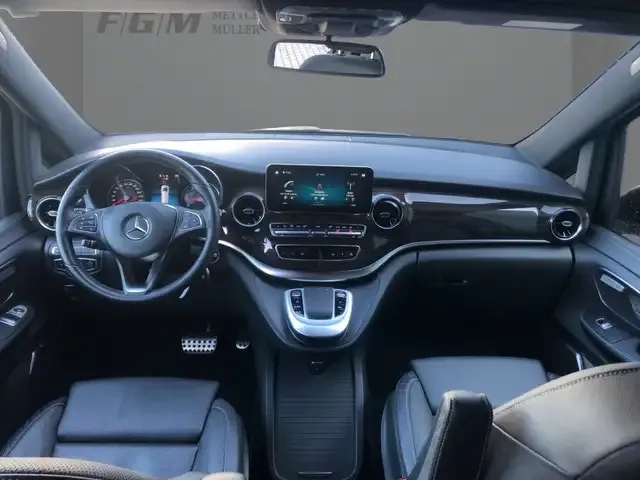 Mercedes-Benz V 250
