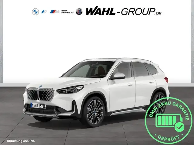 BMW iX1