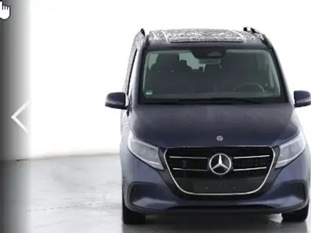 Mercedes-Benz V 220