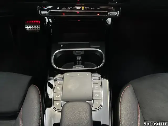 Mercedes-Benz CLA 220