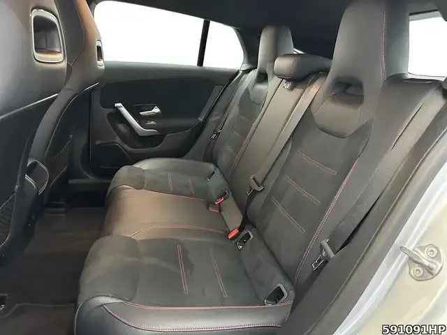 Mercedes-Benz CLA 220