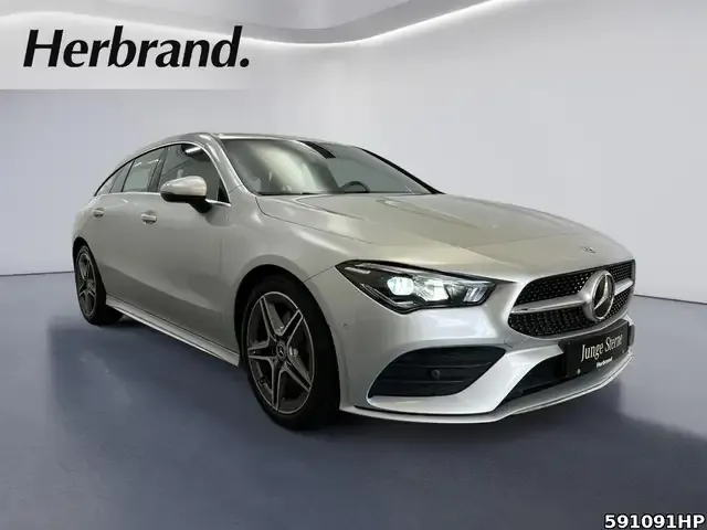 Mercedes-Benz CLA 220