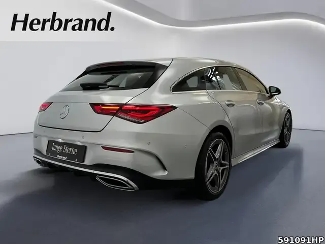 Mercedes-Benz CLA 220