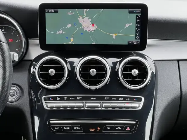Mercedes-Benz C 220