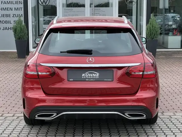 Mercedes-Benz C 220