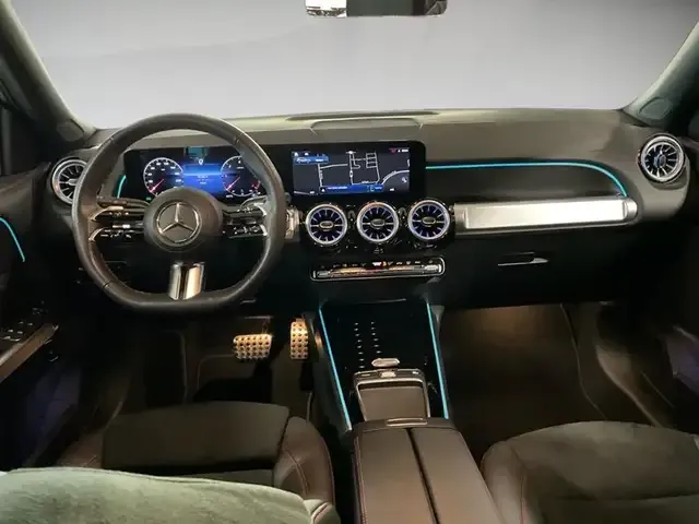 Mercedes-Benz GLB 200