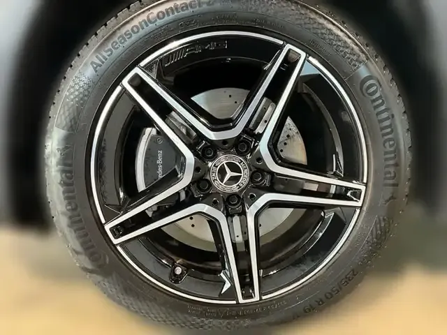 Mercedes-Benz GLB 200