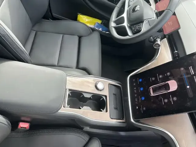 Volvo EX90