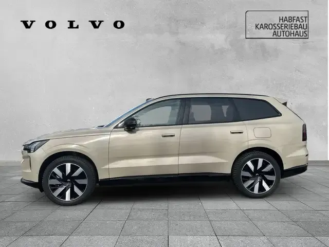 Volvo EX90