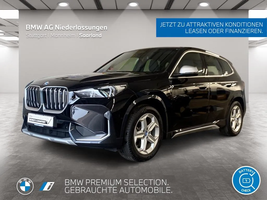 BMW iX1