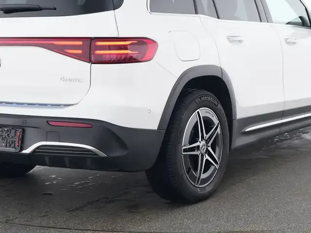 Mercedes-Benz EQB 350