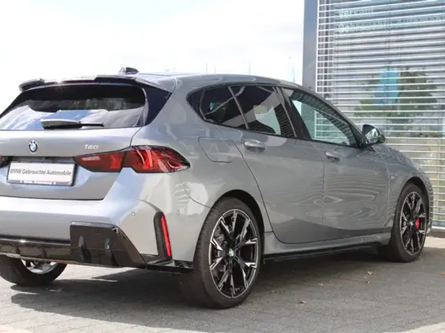 BMW 120
