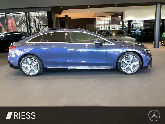 Mercedes-Benz EQE 500