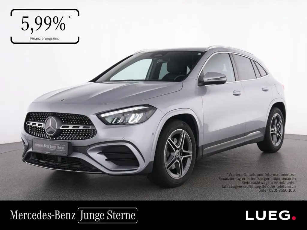 Mercedes-Benz GLA 200