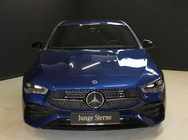 Mercedes-Benz CLA 220