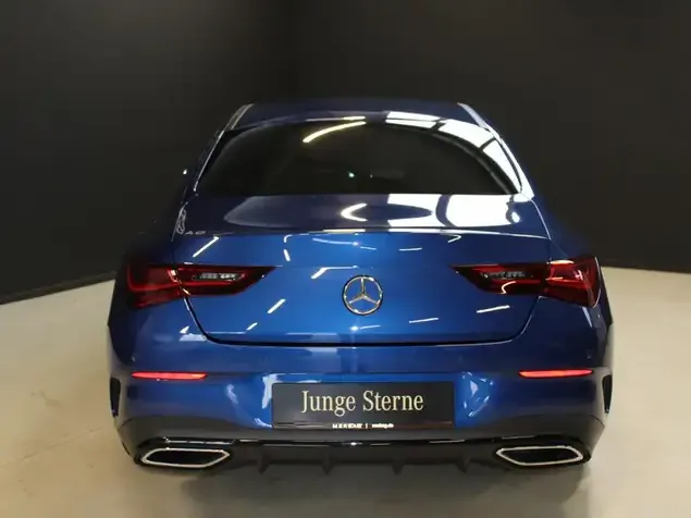 Mercedes-Benz CLA 220