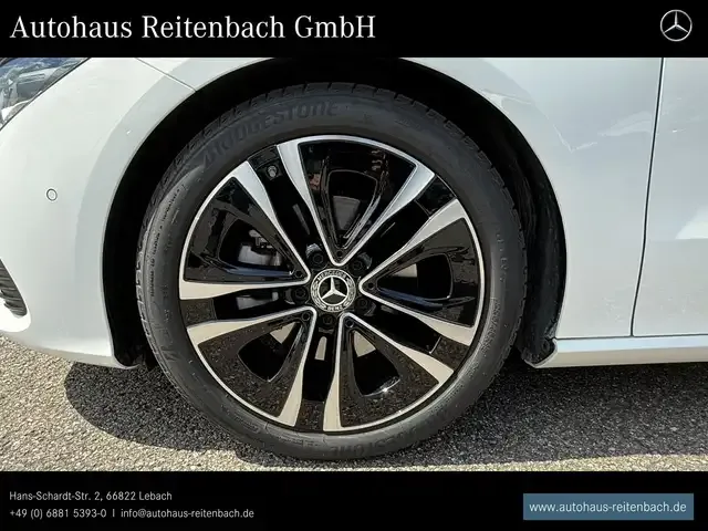 Mercedes-Benz CLA 180