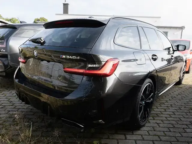 BMW 340