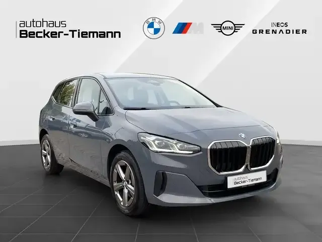 BMW 216