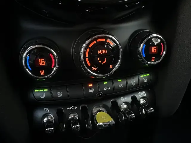 MINI Cooper SE