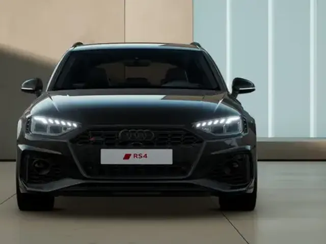 Audi RS4