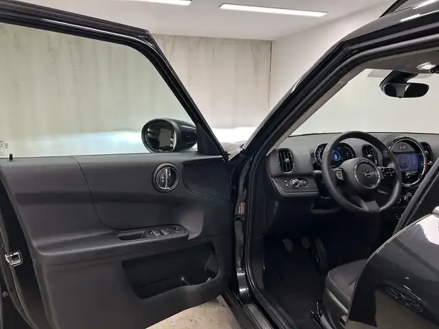 MINI One Countryman
