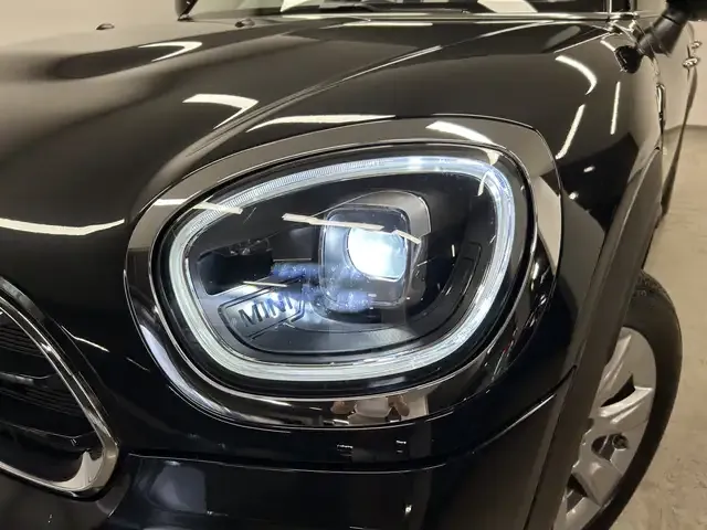 MINI One Countryman