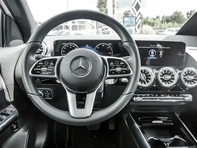 Mercedes-Benz EQA 350