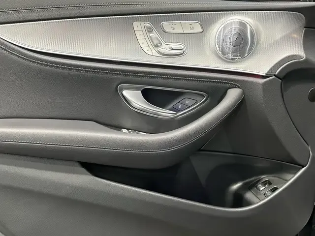 Mercedes-Benz E 400