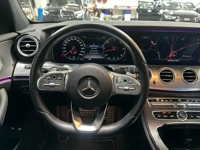 Mercedes-Benz E 400