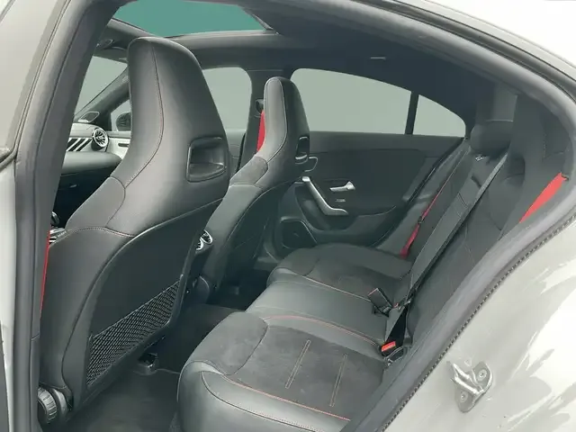 Mercedes-Benz CLA 45 AMG