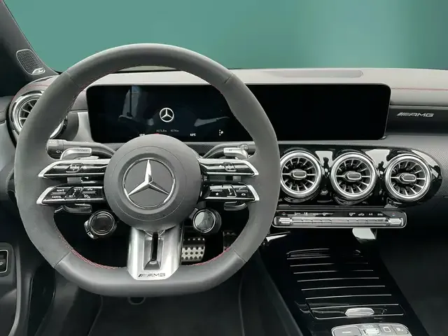 Mercedes-Benz CLA 45 AMG