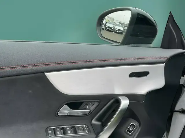 Mercedes-Benz CLA 45 AMG