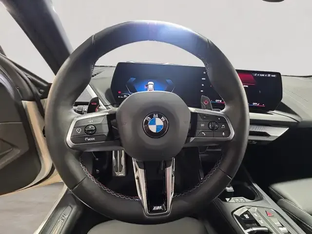 BMW 235