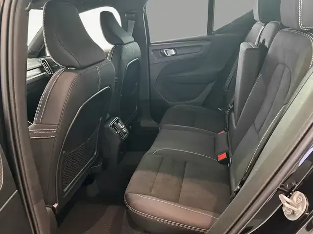 Volvo EX40