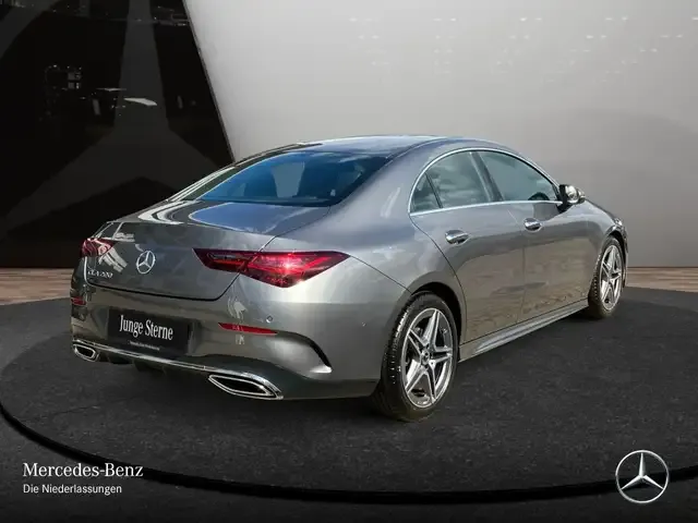 Mercedes-Benz CLA 200