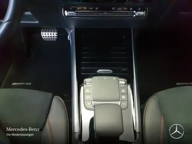 Mercedes-Benz EQA 300