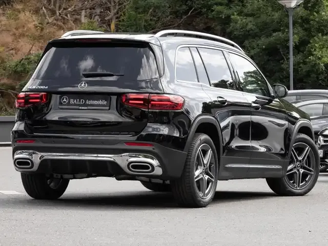 Mercedes-Benz GLB 200