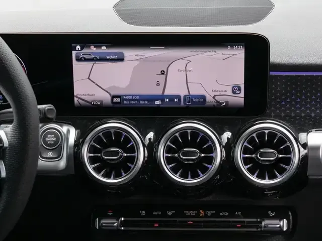 Mercedes-Benz GLB 200