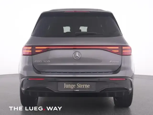 Mercedes-Benz EQB 300