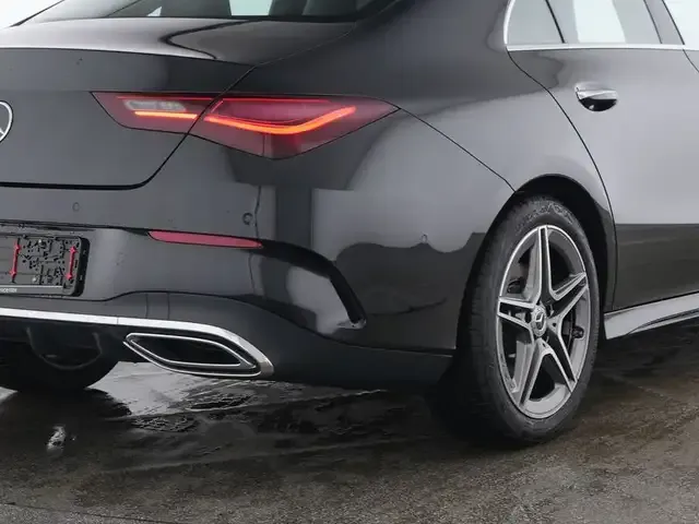 Mercedes-Benz CLA 200