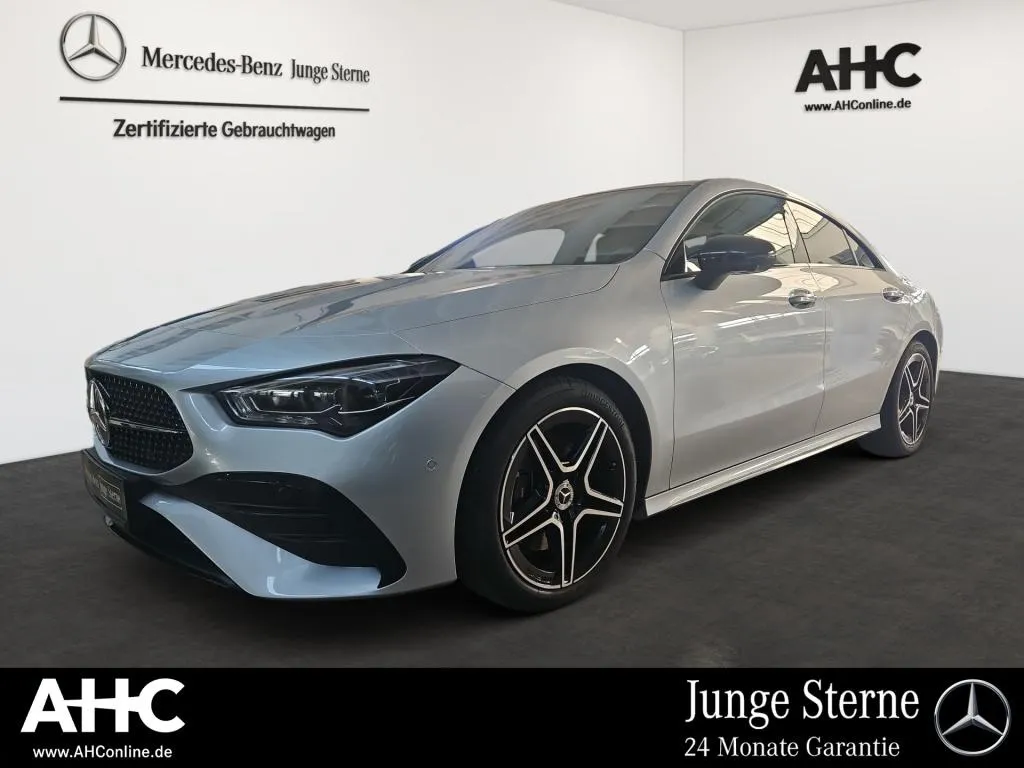 Mercedes-Benz CLA 200