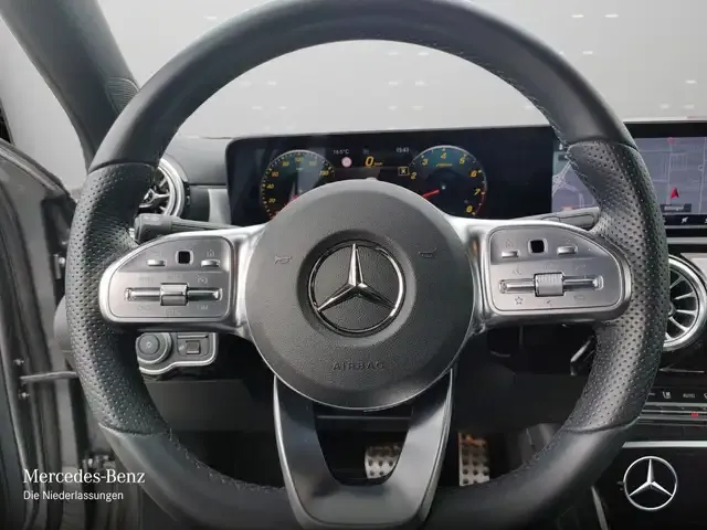 Mercedes-Benz A 35 AMG