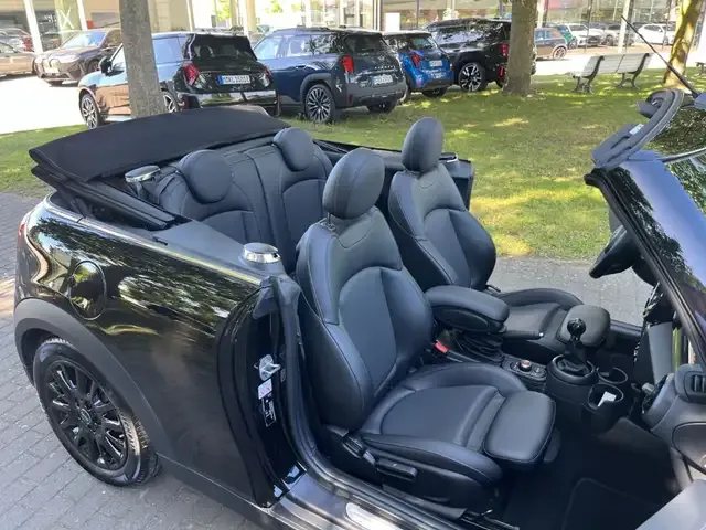 MINI Cooper Cabrio