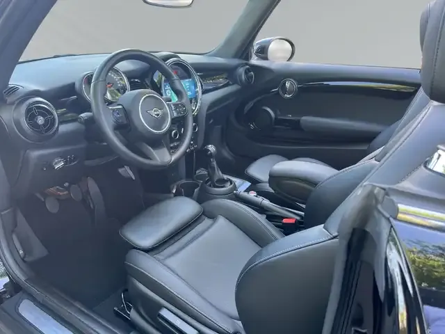MINI Cooper Cabrio